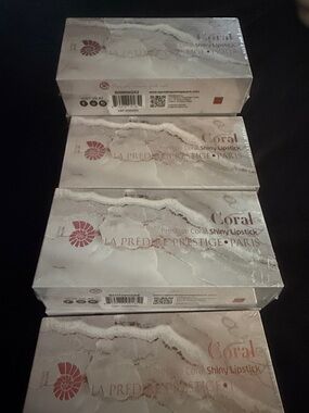 Coral Shiny Lipstick - Coral (EACH)